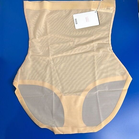 NWT Wolford Tulle Control Panty High Waist Nude 10 - Picture 15 of 16